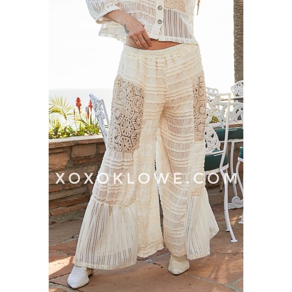 POL Cream Crochet Patch Pleated Ruffled Flowy Wide Leg Pants - Picture 15 of 16